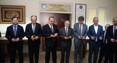 İlahiyat Fakültesi’nin özel projeleri ziyarete açıldı