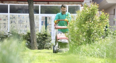 İnegöl’ün yeşil alanları yaza hazırlanıyor