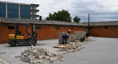 İznik parke taşlarla güzelleşiyor
