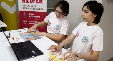 Nilüfer’de çocuklar kodlama öğreniyor