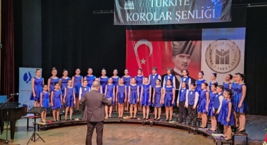 Nilüfer’in Çocuk ve Gençlik Koroları’na ödül