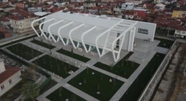 Roma valisinin tacı İznik'te sergileniyor