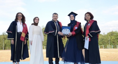 Sağlık ordusunun yeni neferleri belgelerini aldı