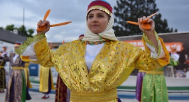 Yıldırım’da ‘Erguvan’ coşkusu