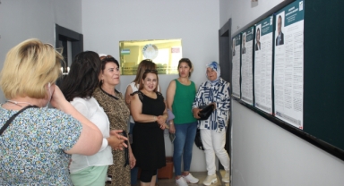 Bursa'daki Özbek vatandaşlar sandık başına gittiler