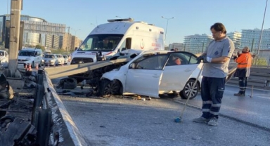 E-5 Karayolunda bariyer ok gibi saplandı:1 ölü