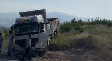Freni patlayan kamyon yoldan çıktı: 1 yaralı