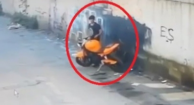 Motora baktı, beğendi, çaldı