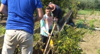 Selden etkilenen İznik'te temizlik çalışmaları devam ediyor