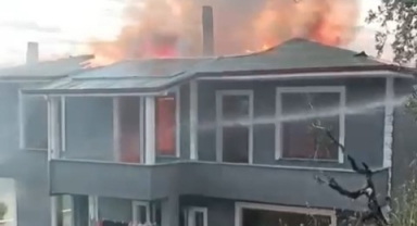 Sobayı benzinle yakmak istedi, evi yaktı