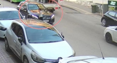 Yola aniden fırlayan çocuğa otomobil çarptı