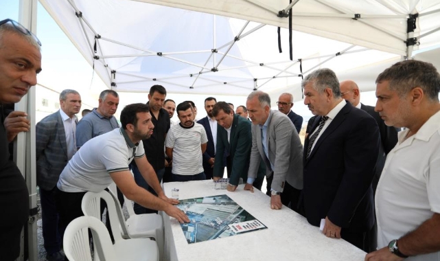 Bakan Yardımcısı Dönmez yangın bölgesinde
