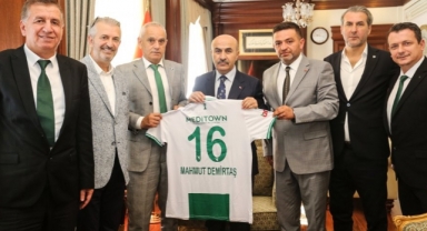 Bursaspor yönetimi, Bursa Valisi Mahmut Demirtaş’ı ziyaret etti