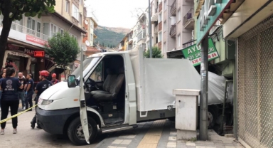 Ecel servis beklerken geldi