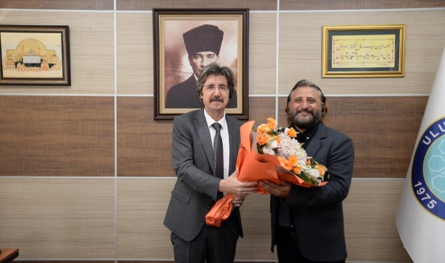 İİBF’nin yeni dekanı Prof. Dr. Eryiğit oldu