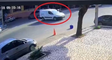 Motosikletteki iki genç böyle ölümden döndü
