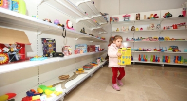 Nilüfer Oyuncak Evi gönüllülerden destek bekliyor