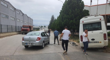 Otomobil ile minibüs çarpıştı : 4 yaralı