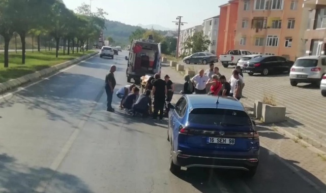 Otomobilin çarptığı bisikletli hayatını kaybetti