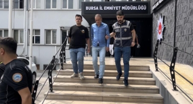Polis ekiplerinden şafak baskını: 21 gözaltı