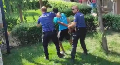 Sinir krizi geçirdi oturduğu daireyi ateşe verdi