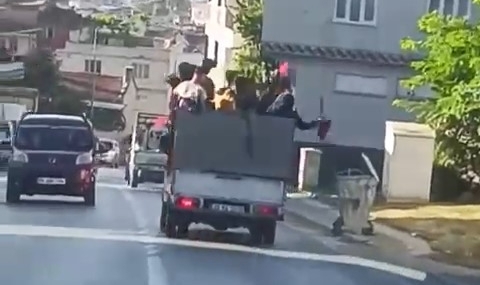 Tehlikeli düğün konvoyu amatör kameraya yansıdı