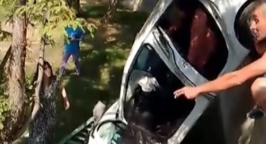 Yoldan çıkan otomobil şarampole uçtu: 3 yaralı