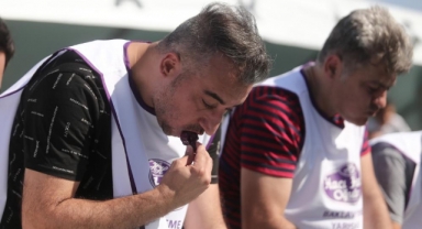 6 dakikada 44 dilim baklava yedi, tam altın kazandı