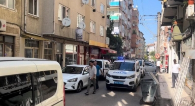 Aynı evde yaşadığı sevgilisini öldürüp intihar etti