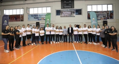 İnegöl Yaz Okulları öğrencileri sertifikalarını aldı