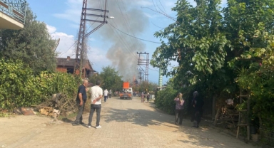 Trafo patladı, ağaçlar ve otluk alan alev aldı