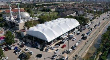 Altınşehir’de modern kapalı pazar alanı açıldı