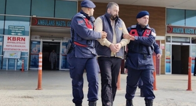Babasını yaralayıp sağlık ekiplerini rehin alan şahıs tutuklandı