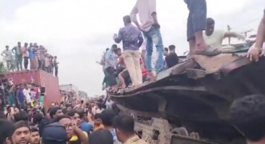 Bangladeş’te tren kazası: 17 ölü, 100’den fazla yaralı