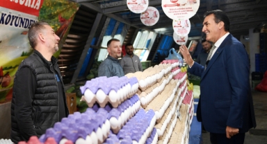 Başkan Dündar, pazarcı esnafını yalnız bırakmıyor