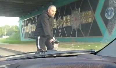 Bisikletini düz kullanamıyor