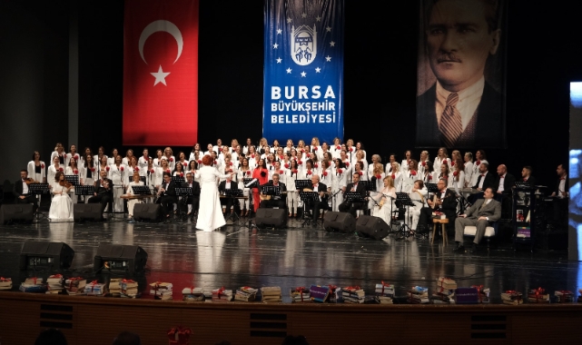 Bursa’da 100 Cumhuriyet Kadınından 100. Yıla Özel Konser