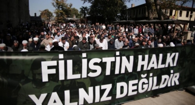 Bursa’da binlerce kişi İsrail’e tepki gösterdi