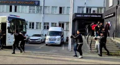 Bursa merkezli operasyonda fuhuş çetesi çökertildi