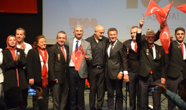 CHP Bursa'dan coşkulu 100.yıl kutlaması