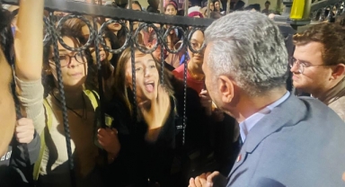 CHP Bursa İl Başkanı Yeşiltaş öğrencilerin yanında