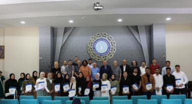 İlahiyat Fakültesi öğrencilerinin sunduğu projelerin tamamı onaylandı