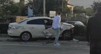Kafa kafaya çarpıştılar: 2 yaralı