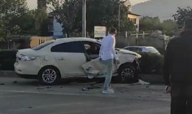 Kafa kafaya çarpıştılar: 2 yaralı