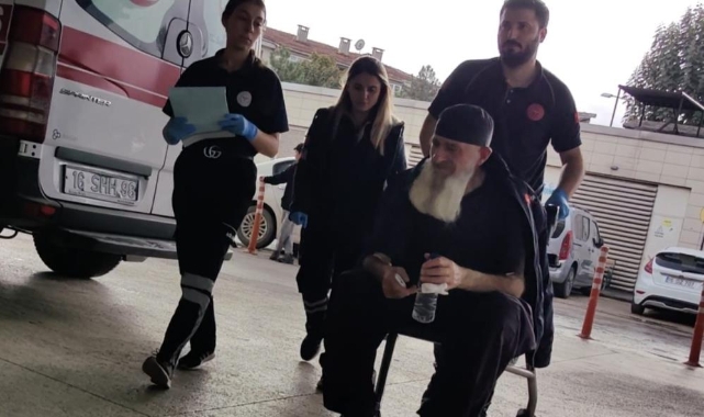Kiracısının parmağını ısırarak kırdı