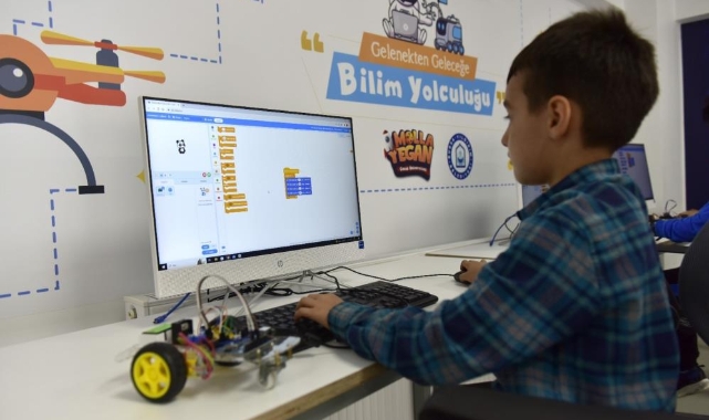 Molla Yegan Çocuk Üniversitesi’nde ders zili çaldı