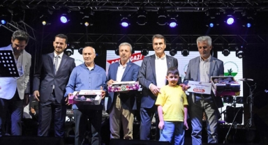 Osmangazi’de siyah incirler yarıştı
