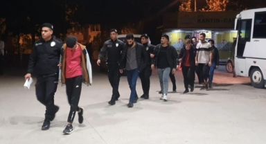 Şafak operasyonunda 50 kaçak göçmen yakalandı
