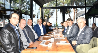 Başkan Usta muhtarlarla buluştu