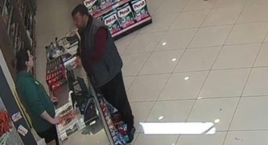 Bozuk para bahanesiyle kasiyerleri böyle çarptı